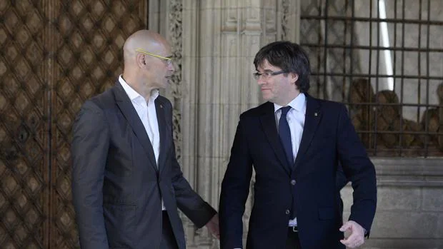 Romeva y Puigdemont, en el Palau de la Generalitat en una imagen reciente