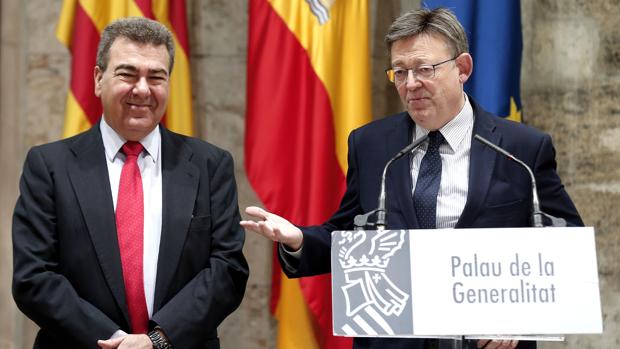 Carlos Bertomeu y Ximo Puig, en el acto celebrado hoy en el Palau de la Generalitat