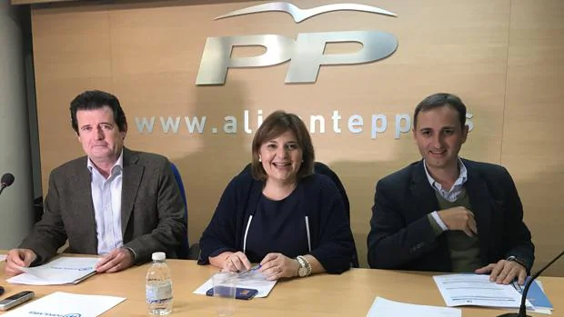 Císcar, Bonig y Sánchez, en la Junta Directiva Provincial del PP celebrada en Alicante este miércoles