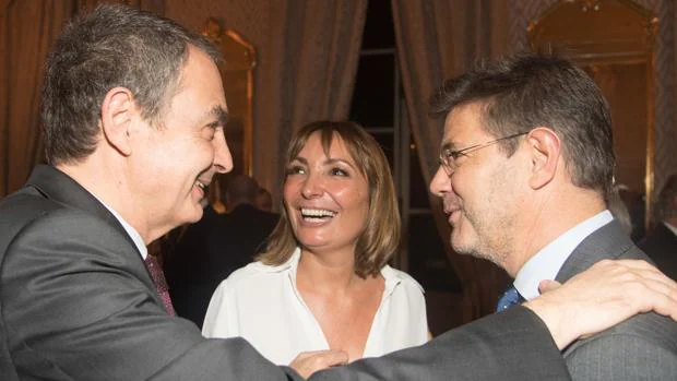 Hélène Davo, junto a Rodríguez Zapatero y Rafael Catalá