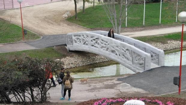 El puente de Alcobendas construido con una impresora en 3D, ayer