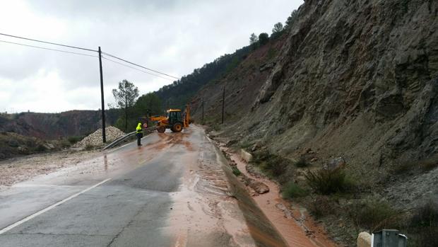 Imagen de la carretera que une Quesa con Bicorp