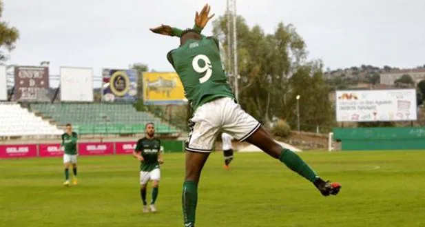 Owusu Kwabena está cedido en el CD Toledo por un año, aunque clubes como el Valencia, el Levante o el Getafe le siguen de cerca