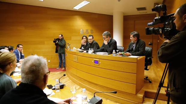 Imagen de la reunión de la comisión celebrada este martes