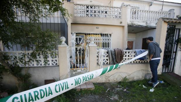 Dos personas mueren y otras dos resultan heridas en un incendio en la casa que okupaban
