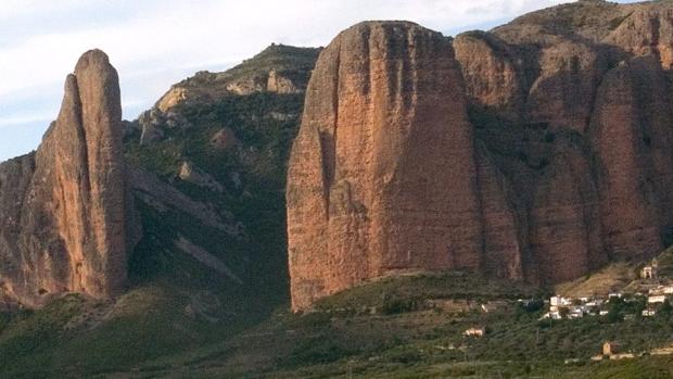 Los Mallos de Riglos, zona en la que se produjo el rescate de los dos escaladores franceses