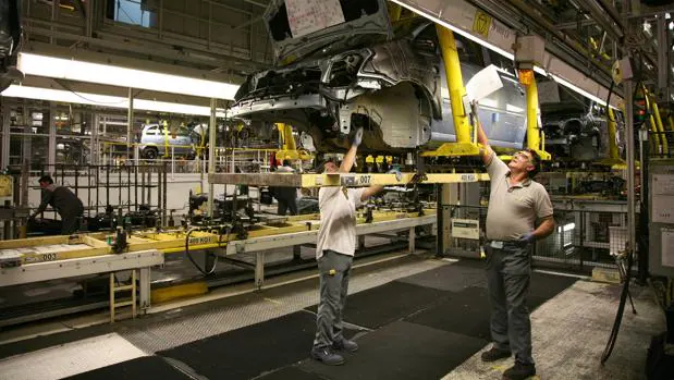 GM confía en cerrar el año con unos 6.000 trabajadores en su fábrica española situada en Figueruelas