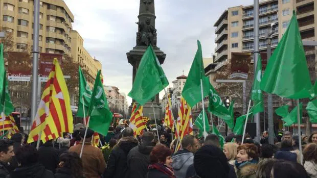 Afiliados de OSTA, durante una concentración en Zaragoza