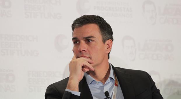 Sánchez imparte en Bruselas una charla sobre renovación de partidos políticos