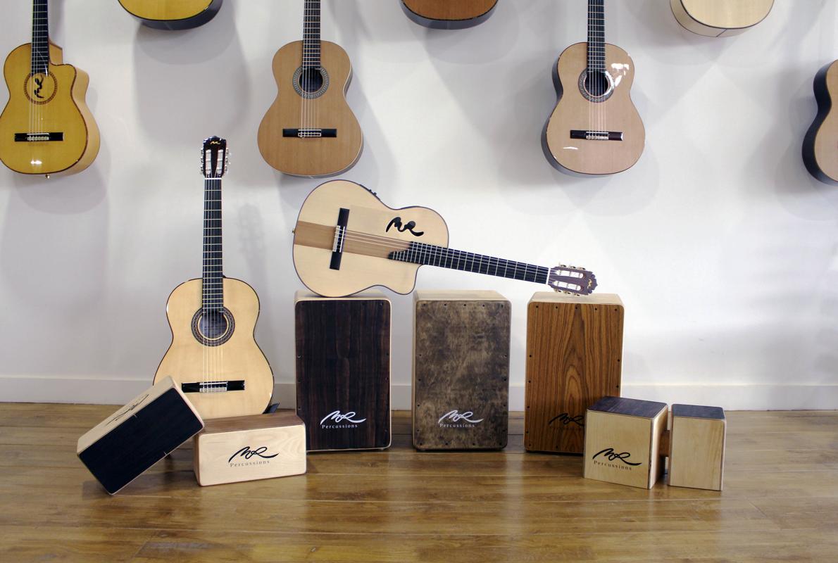 Guitarras, cajones flamencos, cabongos y cajongas, instrumentos creados y fabricados en Esquivias