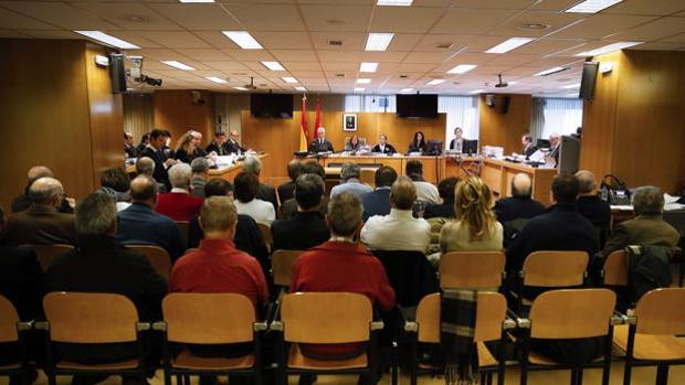 Los 30 acusados en el juicio de la Audiencia de Madrid por el caso Guateque