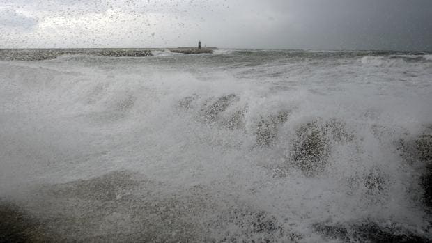 Imagen del temporal marítimo en Denia