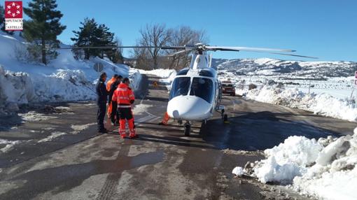 Helicóptero en el que se ha trasladado al enfermo desde Vistabella