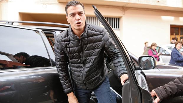 Imagen de Pedro Sánchez a su llegada al acto que protagonizó en Xirivella el pasado mes de noviembre