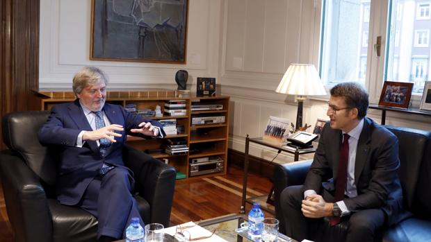 El presidente gallego, este lunes en Madrid durante una reunión con el ministro Méndez de Vigo