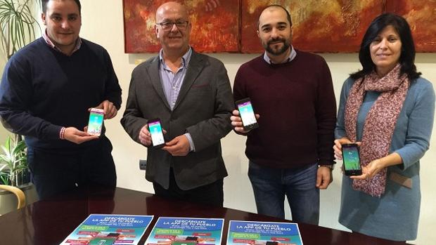 Mora presenta la nueva aplicación móvil para comunicarse con los vecinos