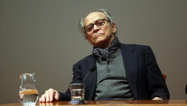 El premio Nobel de Medicina, Tosten Wiesel, durante la presentación de las charlas