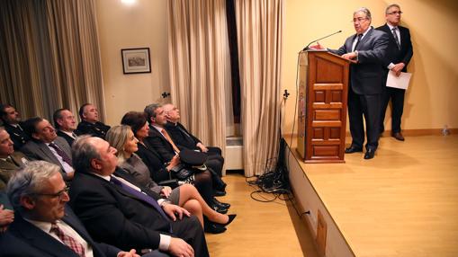 La alcaldesa de Toledo, Milagros Tolón, el presidente de la Diputación, Alvaro Gutiérrez y el diputado Vicente Tirado, entre los asistentes al acto