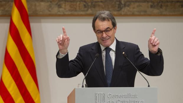 La Fiscalía lamenta «el acoso y los insultos» a los fiscales por el juicio contra Mas