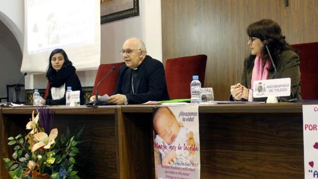 El obispo auxiliar de Toledo, Ángel Fernández Collado, presentó los actos