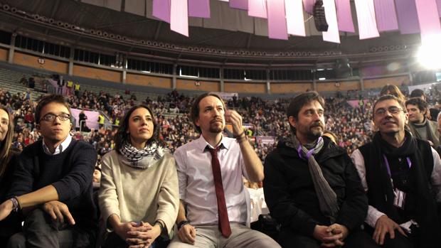 Las bases dan a Iglesias todo el poder y el futuro de Errejón queda en sus manos