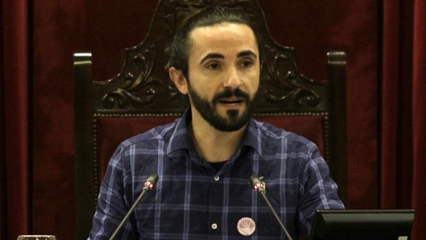 El nuevo presidente del Parlamento balear, multado con 601 euros por «resistencia pasiva» a la autoridad