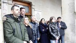 Minuto de silencio a las puertas del Concello pontevedrés