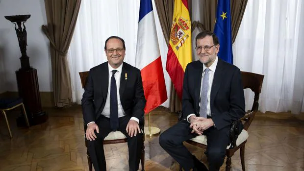 François Hollande y Mariano Rajoy, durante la reunión bilateral en Málaga