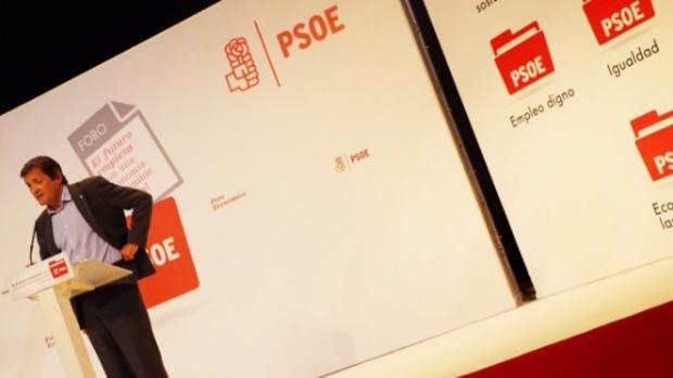 Javier Fernández, en las jornadas sobre la ponencia económica del PSOE