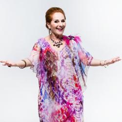 Puri, encargada de dar acceso a Medias Puri