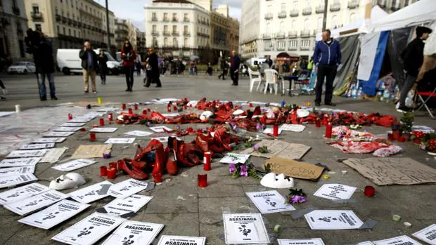 Detalle de la acampada de la Puerta del Sol contra la violencia machista