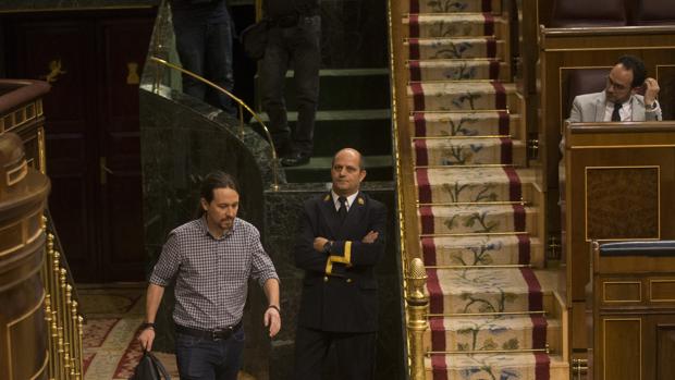 Pablo Iglesias ayer a su llegada al pleno