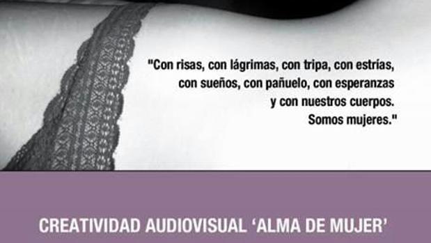 Tacones, tangas y escotes: la polémica exposición de Podemos por el Día de la Mujer