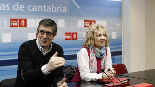 Patxi López, junto a la vicepresidenta del Gobierno de Cantabria, Rosa Eva Díaz Tezanos