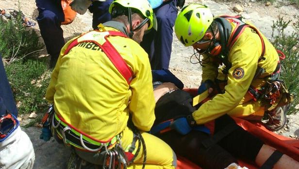 Rescatada en helicóptero una senderista de 67 años en Chulilla