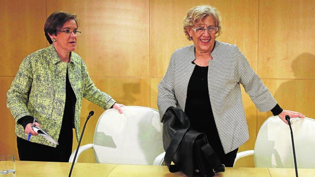 Purificación Causapié (PSOE) y Carmena (Ahora Madrid), tras pactar la Oficina Antifraude