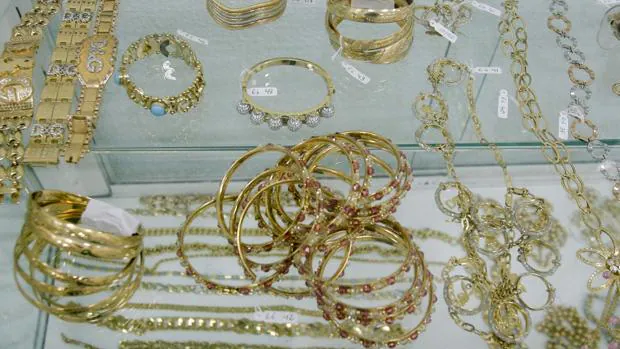 Policía Nacional y Guardia Civil han recuperado numerosas joyas robadas por la banda