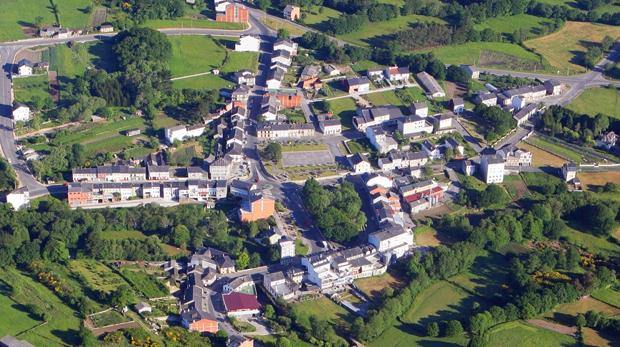 Vista área del núcleo lucense de Friol