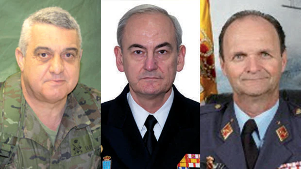 De izquierda a derecha, el general Varela Salas, el almirante Calderón y general Salto