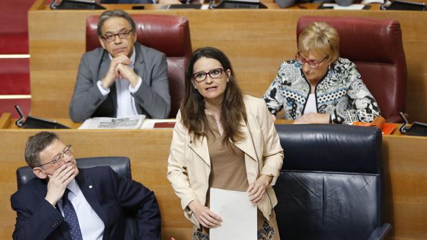 Imagen de Oltra y Puig tomada la pasada semana en las Cortes Valencianas