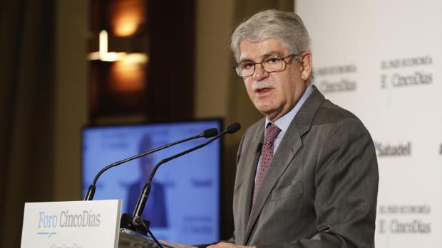 Dastis subraya ahora el rechazo español a las fragmentaciones