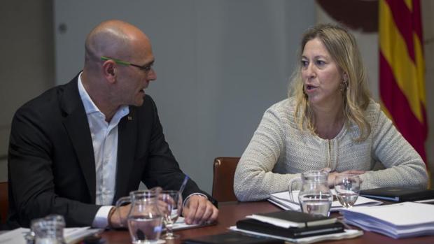 Raül Romeva y Neus Munté, en la reunión del ejecutivo autonómico, hoy