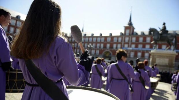 La tamborrada en la Plaza Mayor