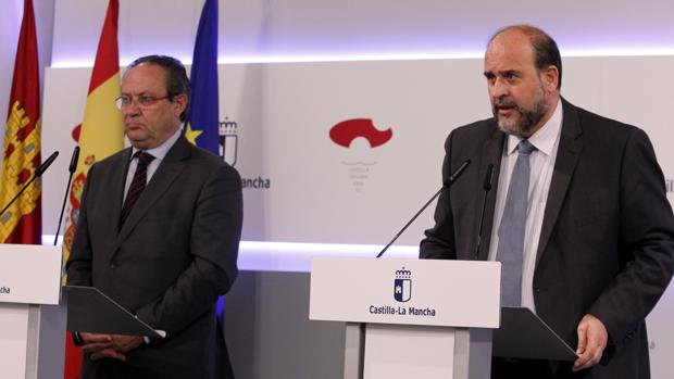 La Junta anuncia recortes tras el rechazo de Podemos a los Presupuestos