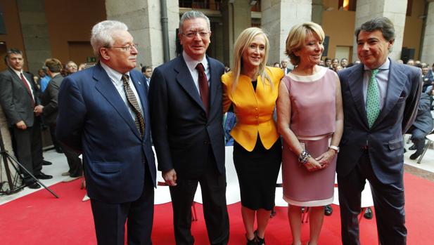 El Estatuto de ex presidentes regionales de Madrid, atascado «sine die»