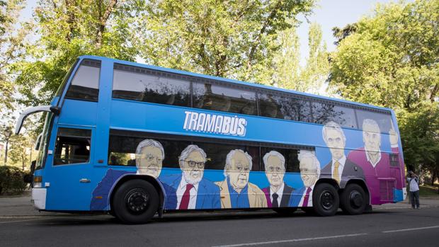 El «tramabus» en su primer día de recorrido por las calles de Madrid
