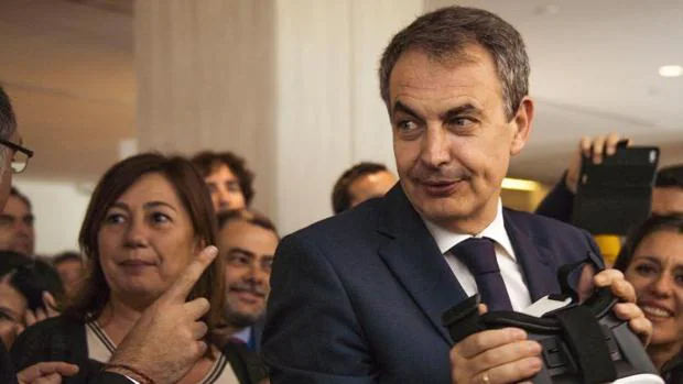José Luis Rodríguez Zapatero, junto a Francina Armengol en Calviá (Mallorca) este jueves