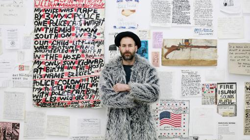 En la imagen, el poeta experimental y activista Kenneth Goldsmith