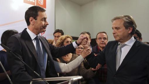 Gómez y Carmona tras la destitución del antiguo líder del PSOE-M