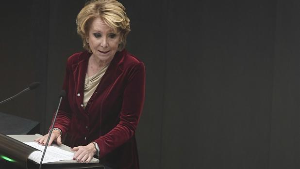 Esperanza Aguirre, durante un Pleno en Cibeles